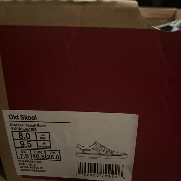 vans - Picture 2 of 3